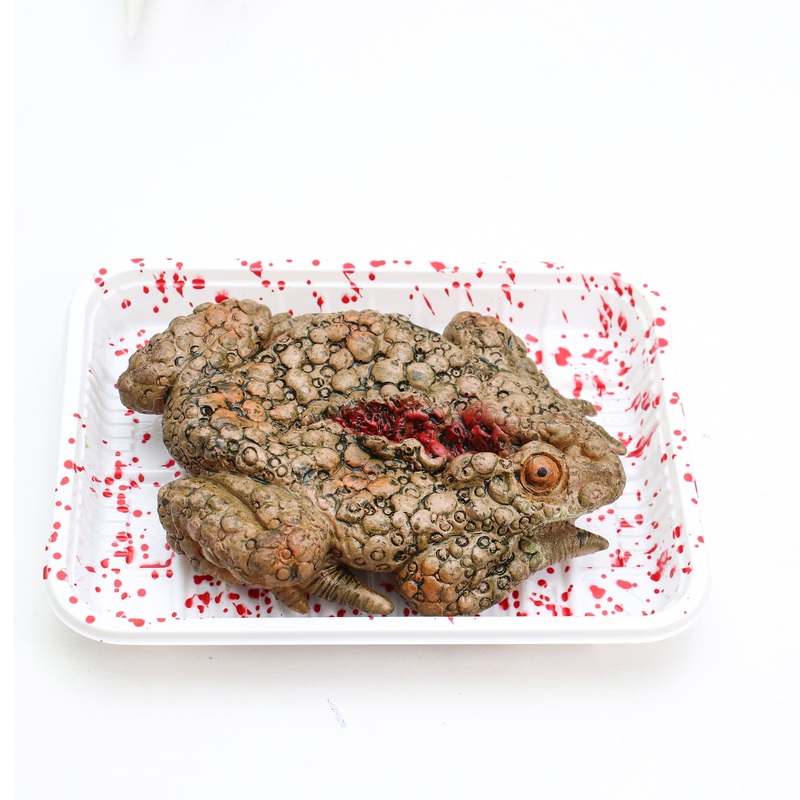 Chop Shop On Tray Frog