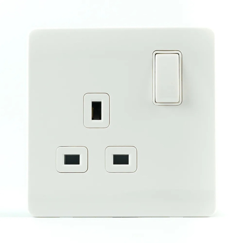 Trilif Switched Socket Outlet 13a 1G