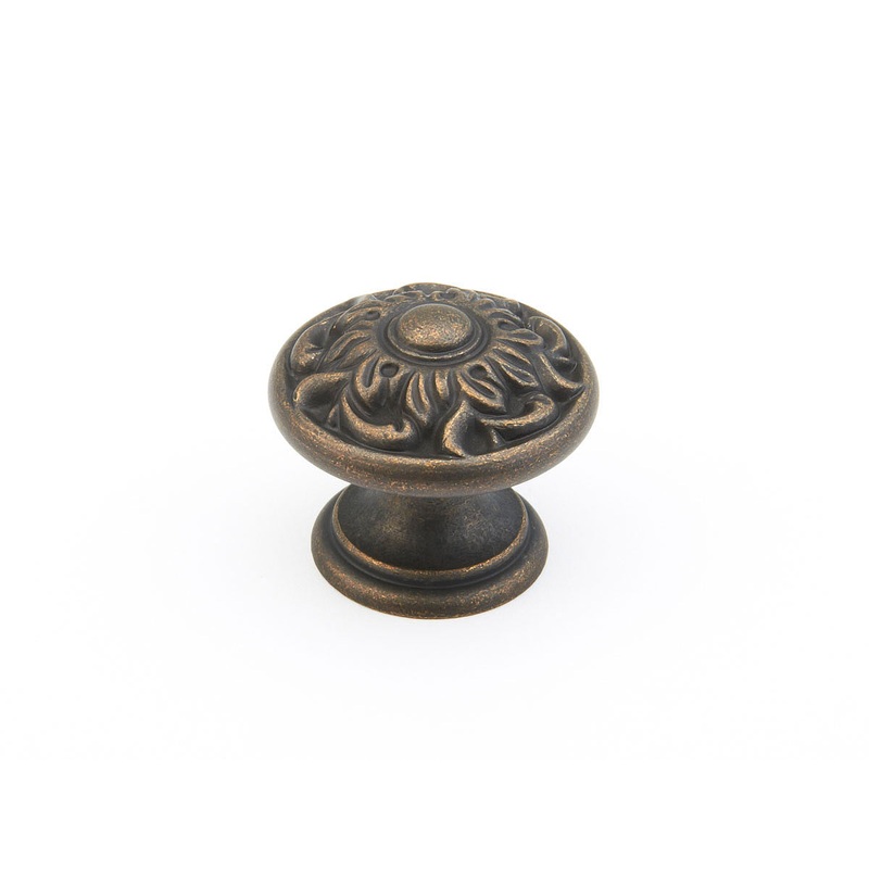 Schaub Corinthian Knob