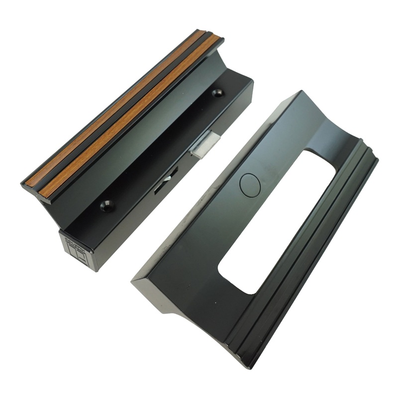 Norandex Mark 10 4-7/8 Patio Door Handle and Lock with Key
