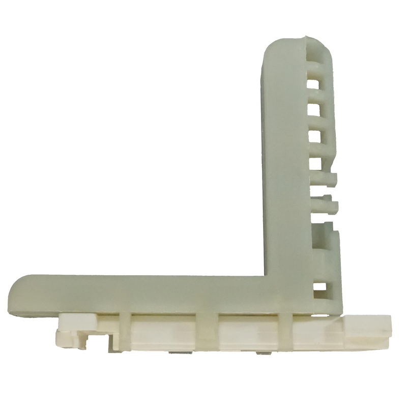 WRS 4-1/4 Right Hand Tilt Latch Assembly – White
